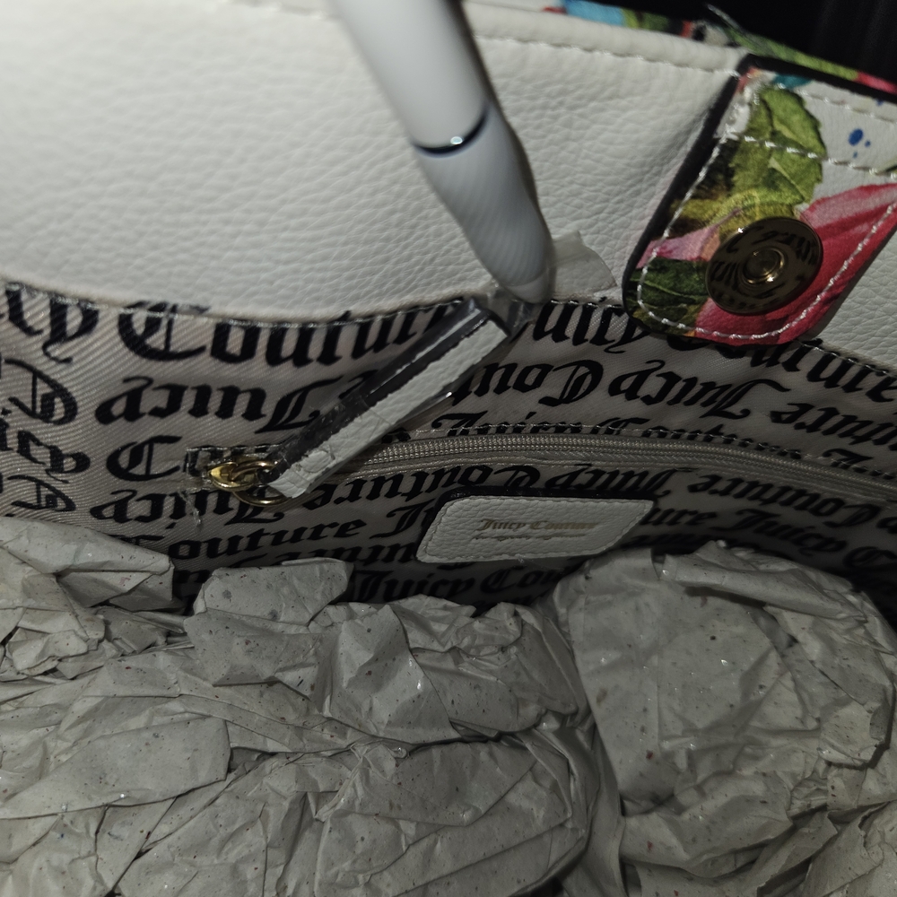 Juicy Couture "Day to Date" Tote - Picture 6 of 8